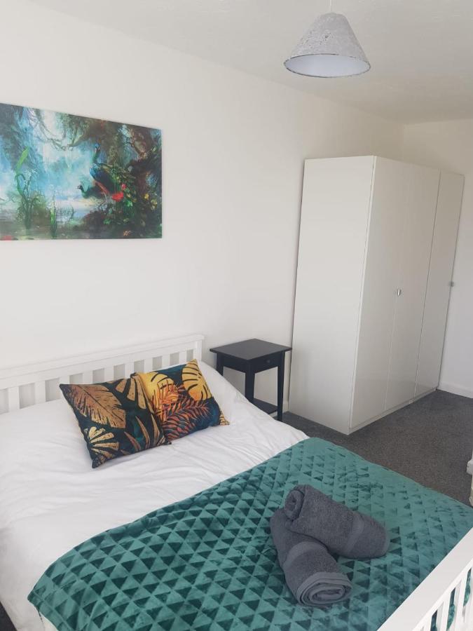 Cherry Tree, Centrally Located Warrington Town Centre Екстер'єр фото